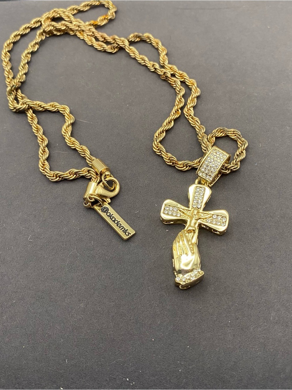 Akademiks Gold Cross Pendant Rope Chain Necklace - Picture 6 of 8